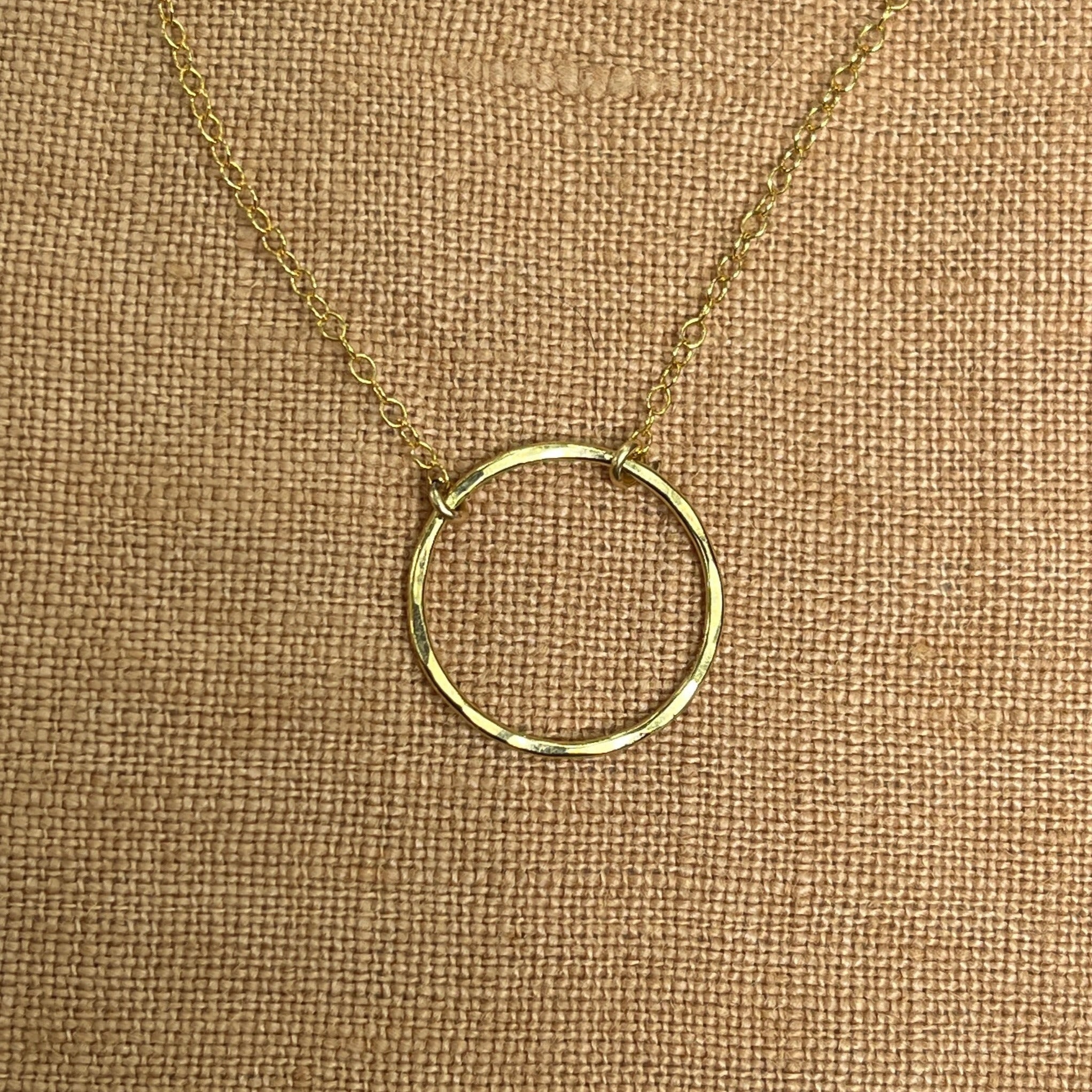 SMALL OLIVIA NECKLACE