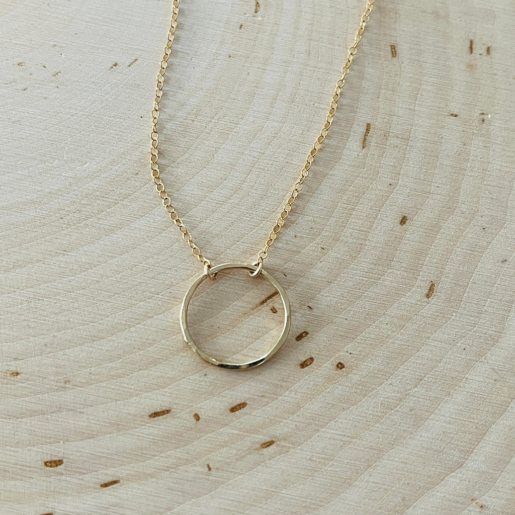 SMALL OLIVIA NECKLACE