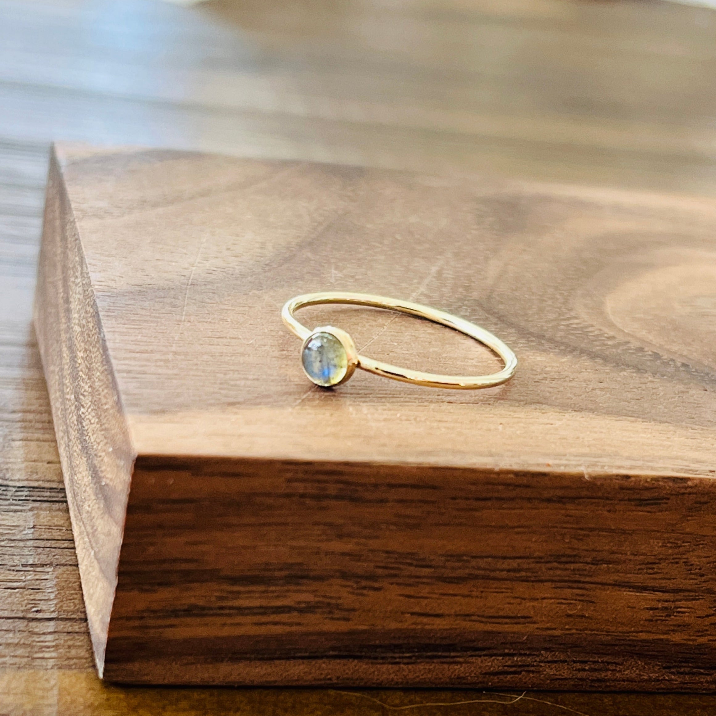 LABRADORTE RING