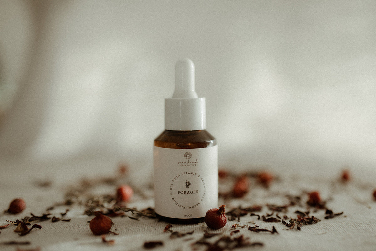 forager / heirloom whole food vitamin c serum