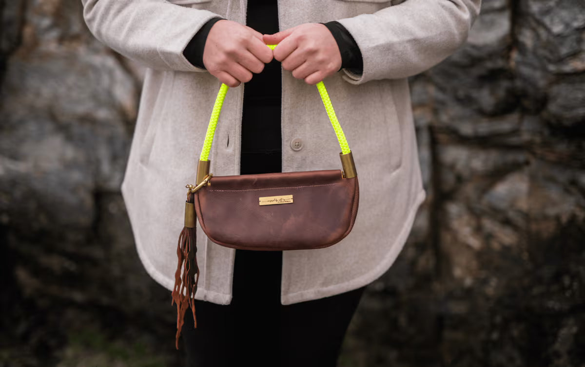 Clam Shell Bag // in Brown Leather